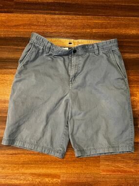 IZOD Men's Grey-Blue Chino Shorts, Size 36